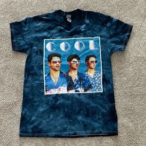 Medium Unisex Jonas Brothers Shirt